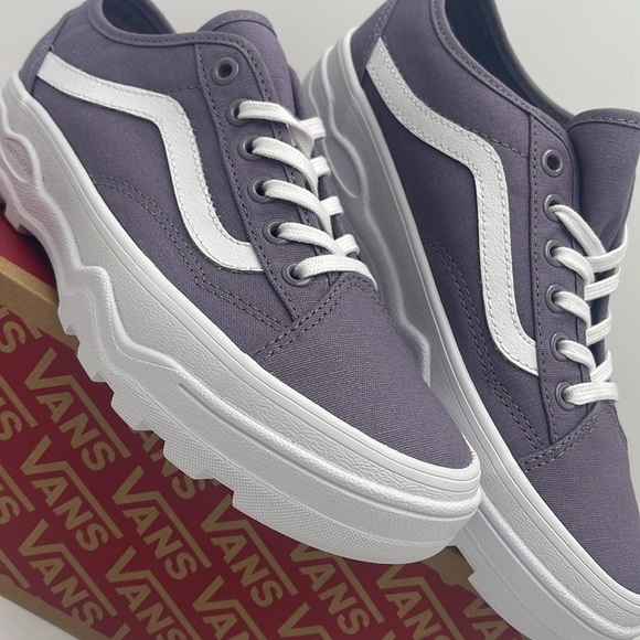 Vans WMNS Sentry Old Skool Gray Ridge
VN0A5KR3NKE
Sneakers - Picture 6 of 16